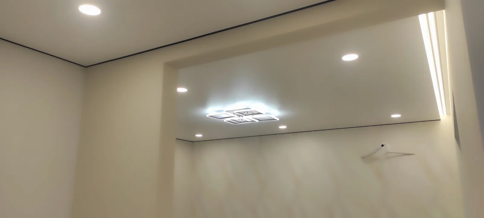 Натяжні стелі — робота №09 (Potolok.kh)